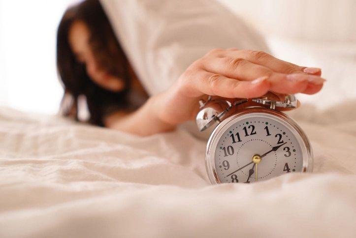 Is Oversleeping Bad? 4 Ways To Stop Oversleeping